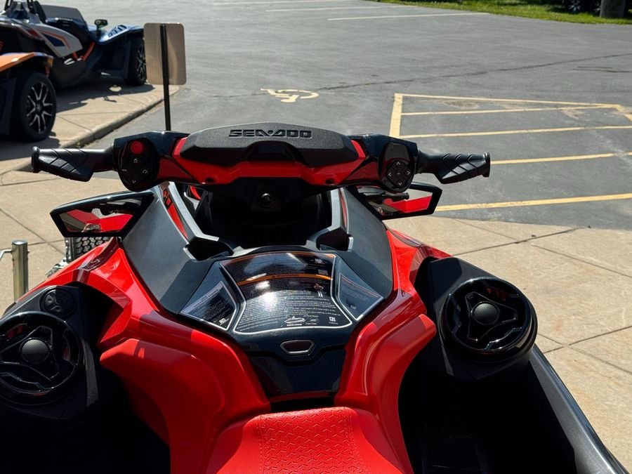 Used 2019 Sea-Doo Three Seater RXT-X 300 iBR Sound System For Sale - Image 4