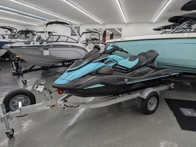 Buy 2022 Yamaha WaveRunner FX Cruiser HO With Audio System| 12'