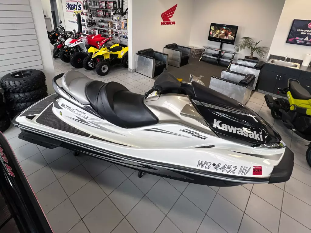 Used 2010 Kawasaki Jet Ski Ultra 260LX For Sale