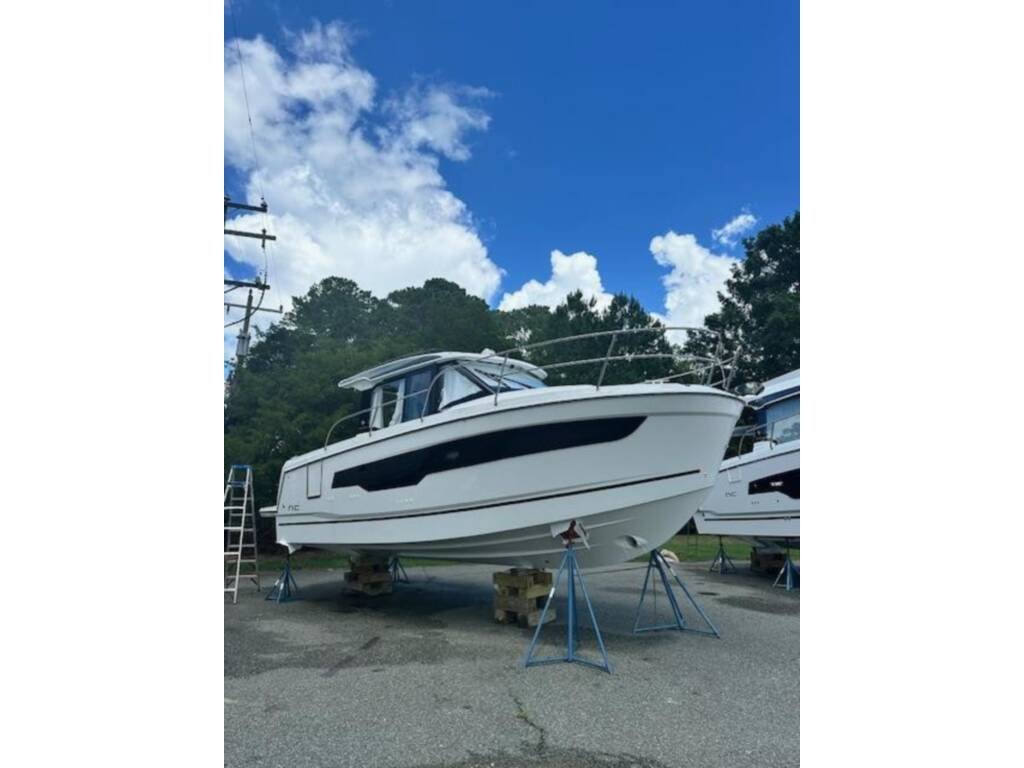 2024 Jeanneau 895 Series 2 For Sale