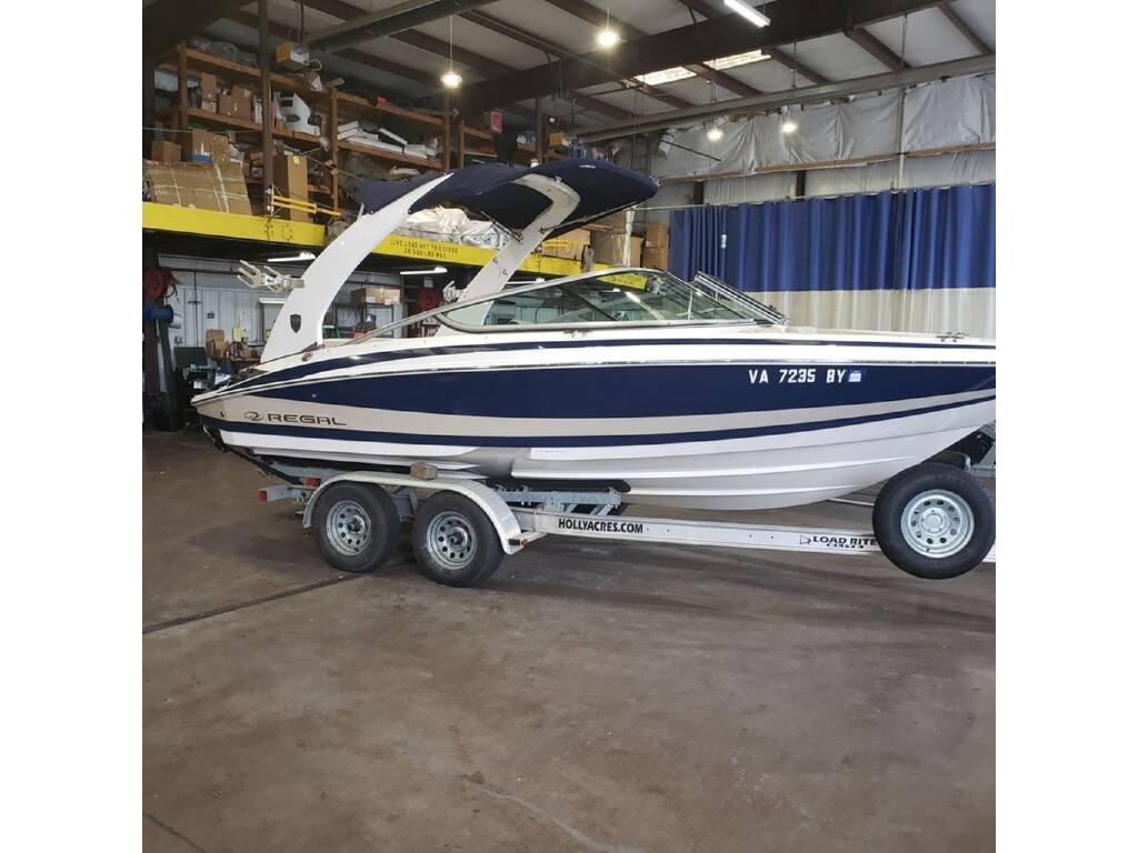2014 Regal 2100 Bowrider For Sale