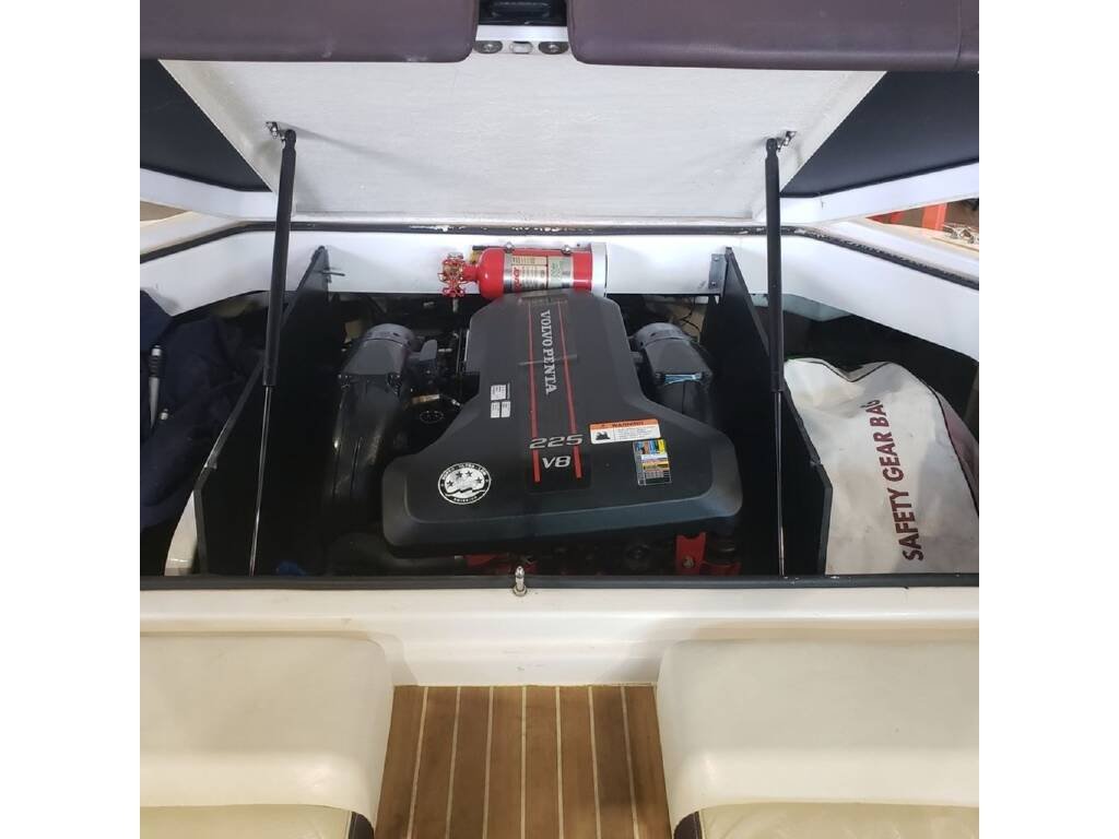 2014 Regal 2100 Bowrider For Sale - Image 5